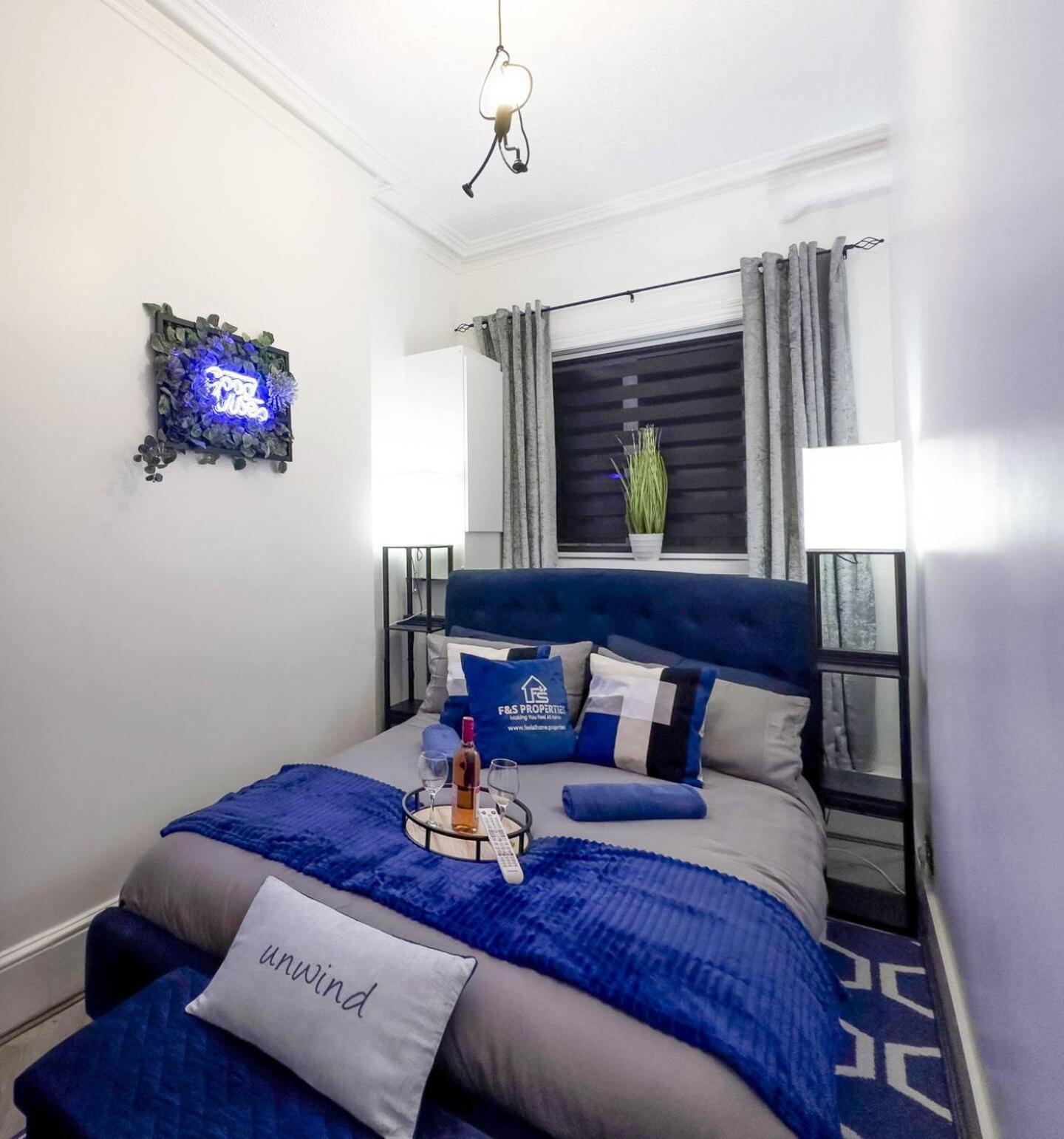 Swanky Seaside Sanctuary W Foozeball - Southend Southend-on-Sea Exterior foto