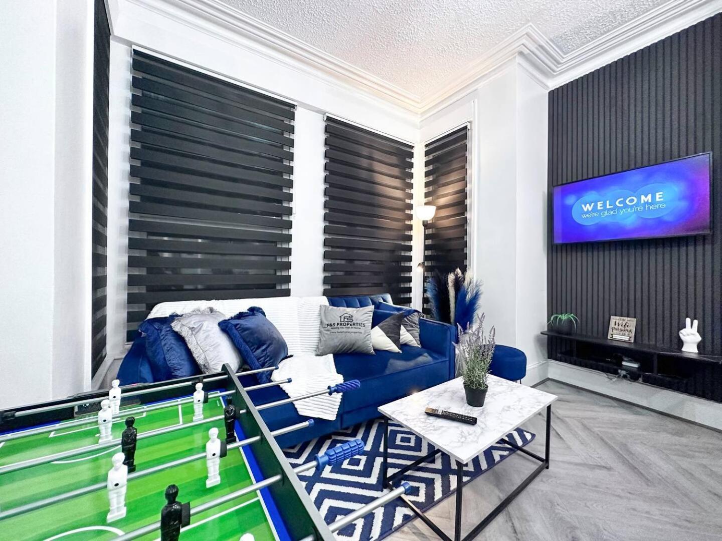Swanky Seaside Sanctuary W Foozeball - Southend Southend-on-Sea Exterior foto